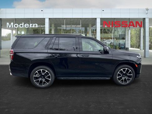 Used 2022 Chevrolet Tahoe RST w/ Sport Performance Package image 6