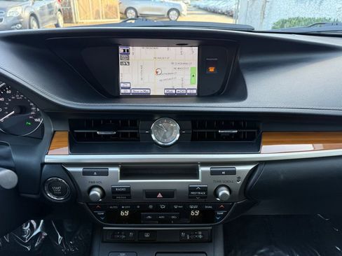 Used 2014 Lexus ES 350 image 21