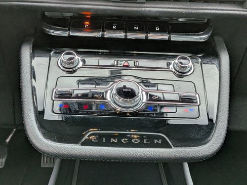 Certified 2022 Lincoln Corsair FWD w/ Equipment Group 101A image 19