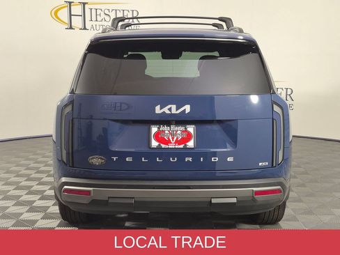 Used 2027 Kia Telluride S w/ Towing Package AWD/4WD image 6