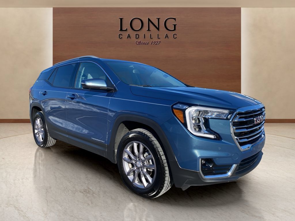 Used 2024 GMC Terrain SLT w/ Tech Package AWD/4WD image 7