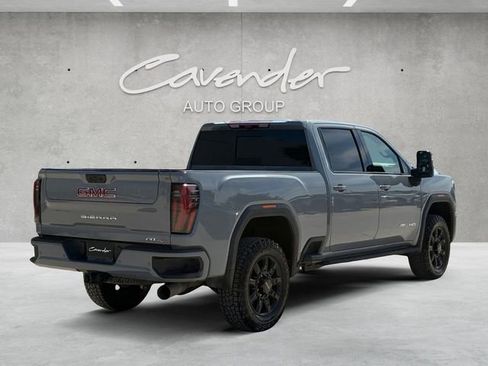Used 2024 GMC Sierra 2500 AT4 w/ AT4 Premium Plus Package AWD/4WD image 16
