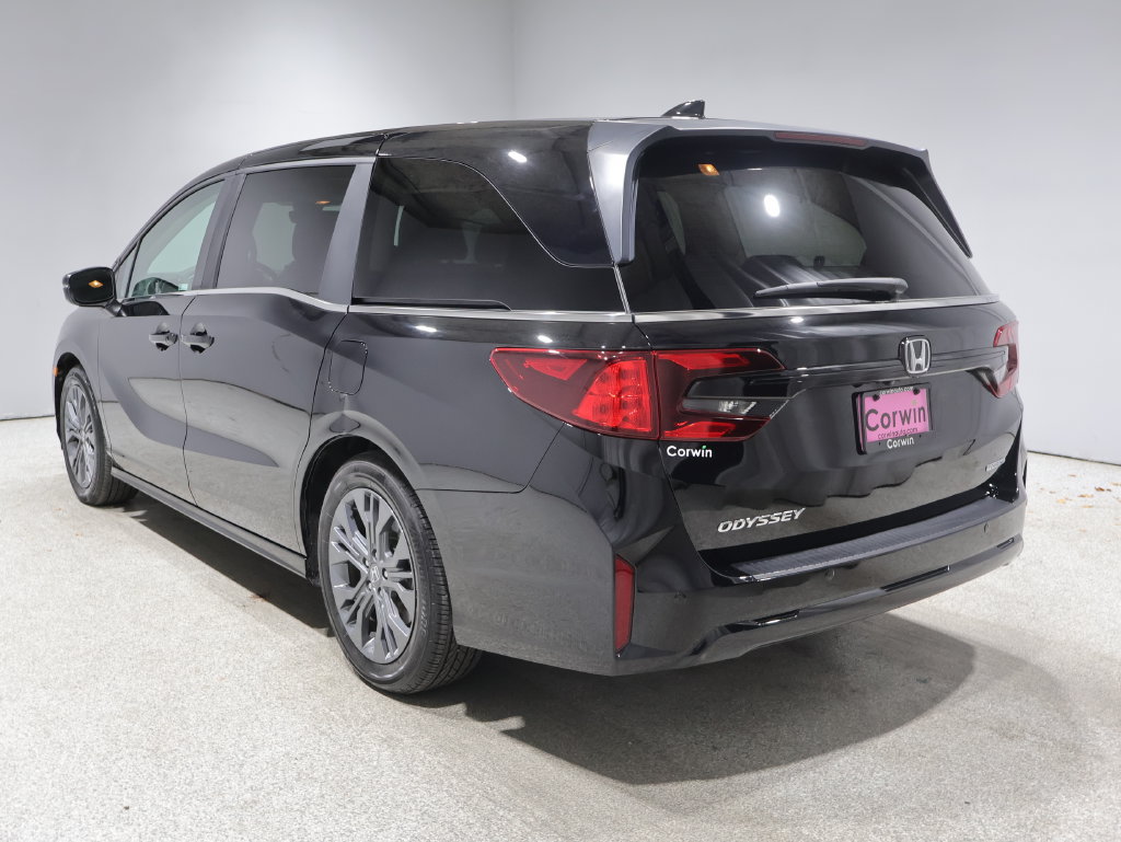 Used 2026 Honda Odyssey Touring image 5