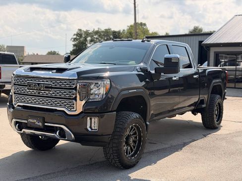 Used 2020 GMC Sierra 2500 Denali w/ Denali Ultimate Package AWD/4WD image 2