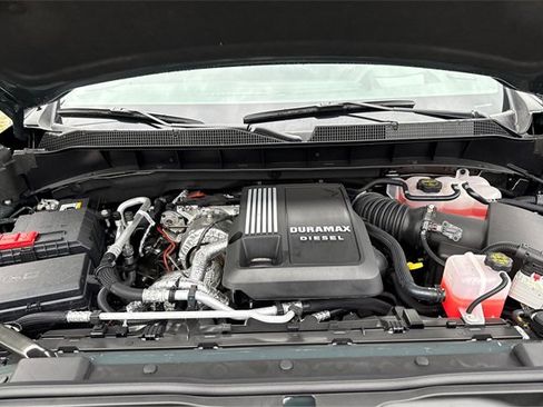 Used 2026 Chevrolet Silverado 1500 High Country image 11