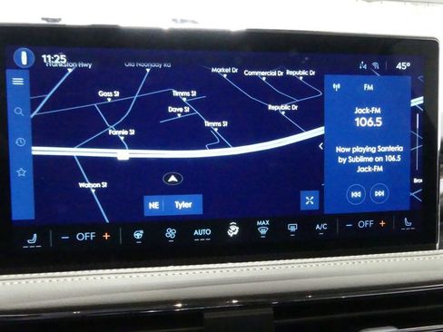 New 2025 Lincoln Corsair Reserve w/ Rear Removable Package Tray image 10