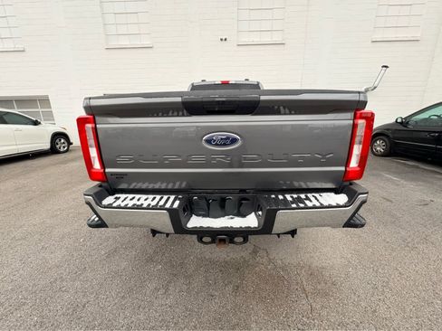 Used 2024 Ford F250 XLT image 6