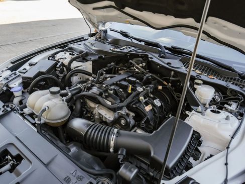 Used 2022 Ford Mustang Premium image 39