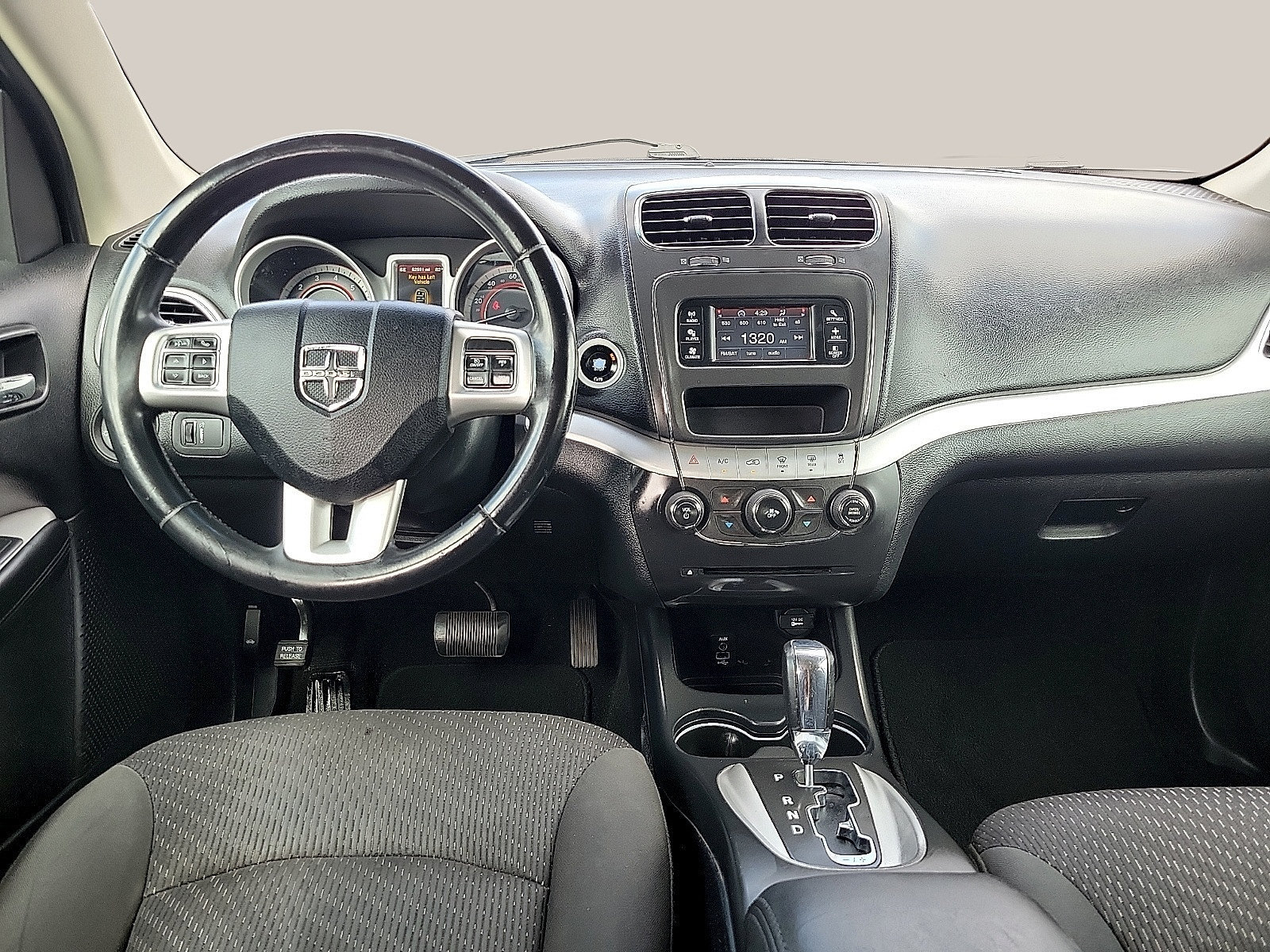 Used 2018 Dodge Journey SE w/ Popular Equipment Group FWD image 9