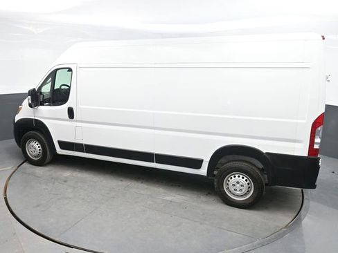 Used 2024 RAM ProMaster 2500 w/ Convenience Group FWD image 24