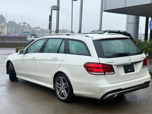 Used 2016 Mercedes-Benz E 350 4MATIC Wagon image 4