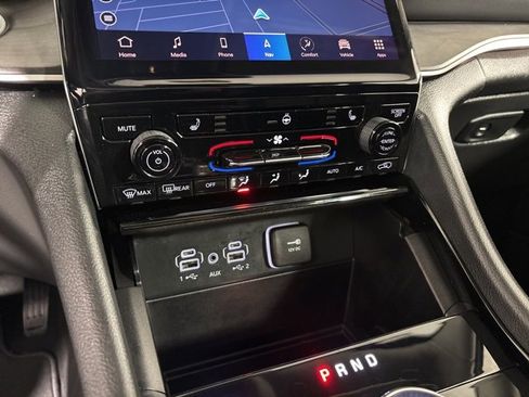 Certified 2023 Jeep Grand Cherokee L Limited w/ Trailer Tow Group (B) image 20