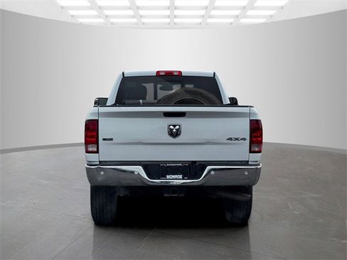 Used 2018 RAM 2500 SLT w/ Luxury Group image 6