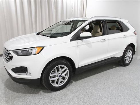 Certified 2022 Ford Edge SEL w/ Convenience Package image 3