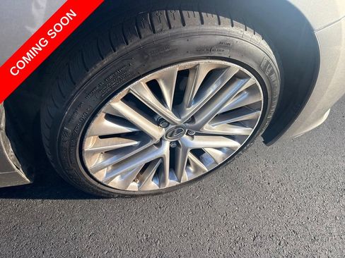 Used 2015 Lexus ES 350 w/ Luxury Package FWD image 13