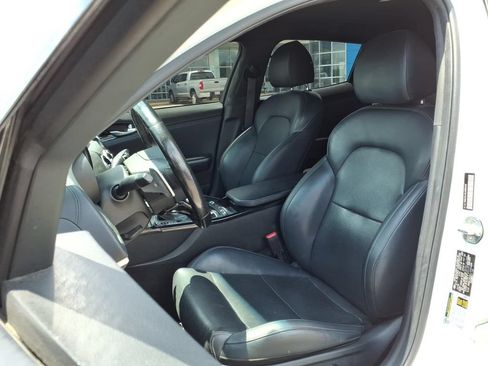 Used 2020 Kia Stinger GT-Line AWD/4WD image 2