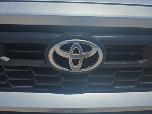 Used 2024 Toyota Tacoma TRD Sport RWD image 23