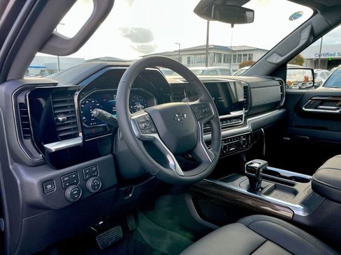 New 2026 Chevrolet Silverado 1500 LT Trail Boss w/ LT Trail Boss Premium Package AWD/4WD image 10