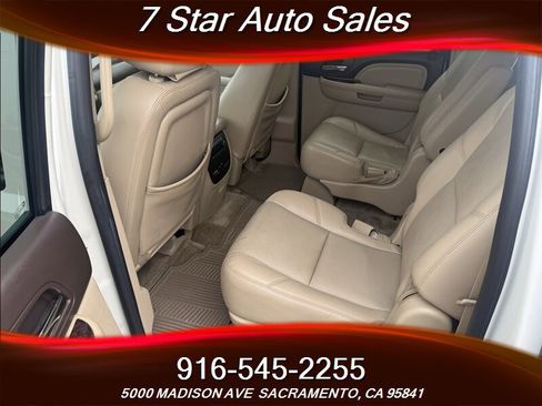 Used 2014 GMC Yukon XL Denali image 17