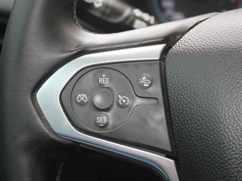 Used 2023 Chevrolet Traverse LT FWD image 29