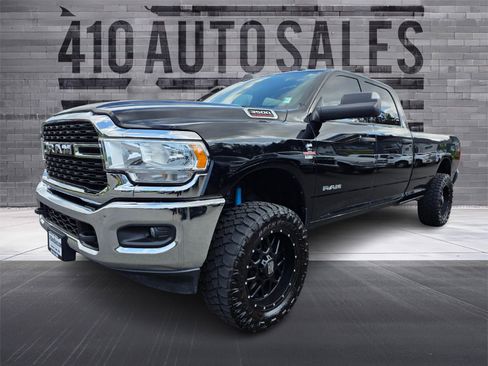 Used 2022 RAM 3500 Big Horn AWD/4WD image 3