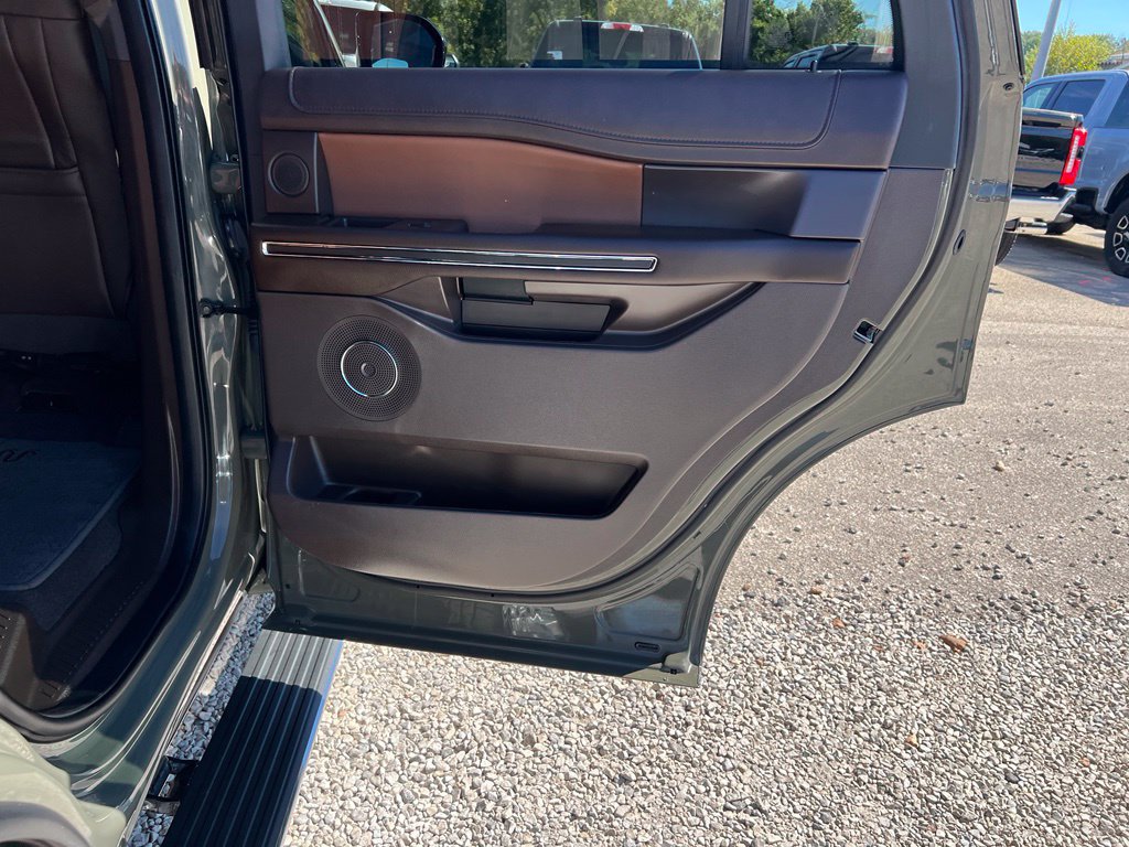Used 2024 Ford Expedition King Ranch AWD/4WD image 19