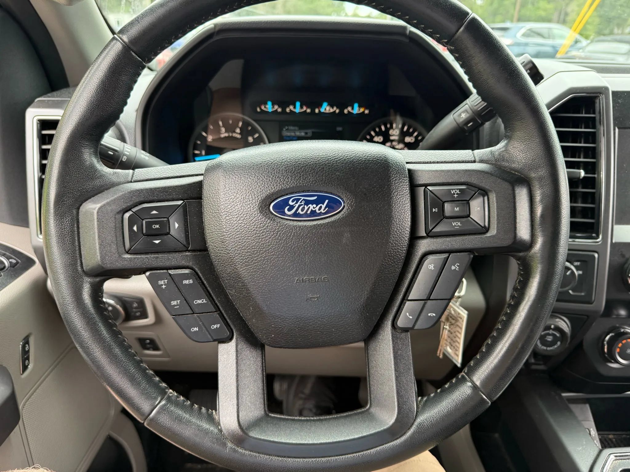 Used 2020 Ford F150 XLT w/ Equipment Group 302A Luxury RWD image 24