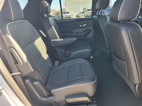 Certified 2023 Chevrolet Traverse Premier w/ Redline Edition image 16