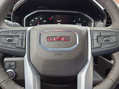 New 2026 GMC Sierra 1500 SLT image 12