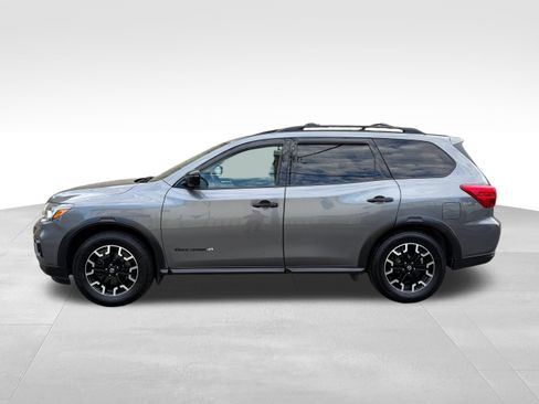 Used 2019 Nissan Pathfinder SL AWD/4WD image 10