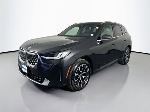 Certified 2025 BMW X3 xDrive30i w/ Premium Package image 2