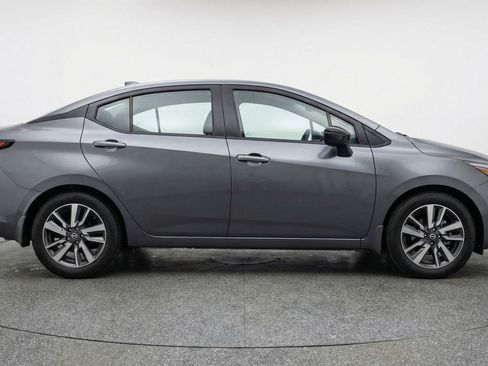 Used 2025 Nissan Versa SV FWD image 11