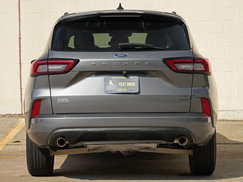 Used 2023 Ford Escape ST-Line Select AWD/4WD image 10