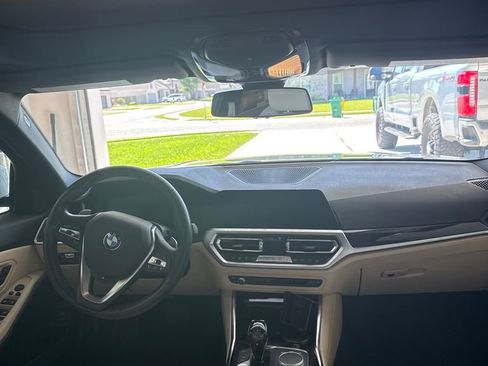 Used 2019 BMW 330i Sedan w/ Premium Package image 23