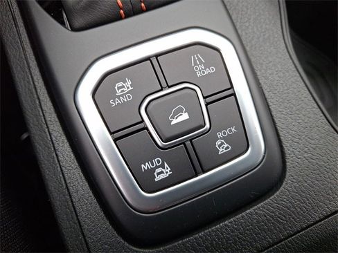 New 2026 Nissan Frontier PRO-4X w/ Pro-4x Convenience Package image 22