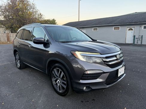 Used 2017 Honda Pilot Elite image 3
