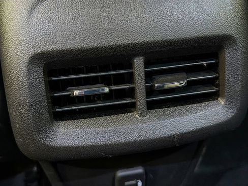 Used 2024 Chevrolet Equinox LS FWD image 21