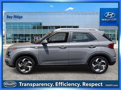 Used 2021 Hyundai Venue SEL w/ Cargo Package