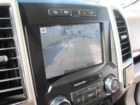 Used 2018 Ford F150 Lariat AWD/4WD image 41