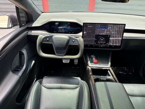 Used 2023 Tesla Model X AWD/4WD image 22