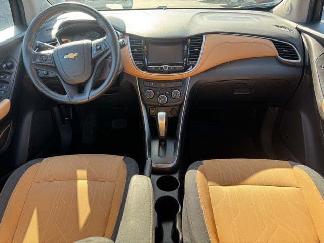Used 2017 Chevrolet Trax LT w/ Driver Confidence Package FWD image 12