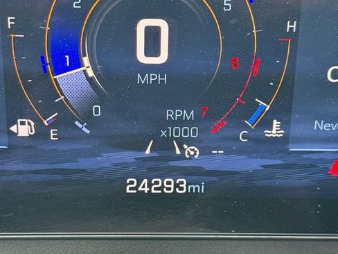 Used 2025 Chevrolet Traverse Z71 w/ Driver Confidence Package AWD/4WD image 52