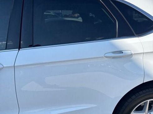 Used 2022 Ford Edge SEL AWD/4WD image 25