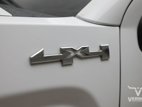 Used 2018 GMC Sierra 3500 4x4 Crew Cab w/ Sierra Convenience Package image 10