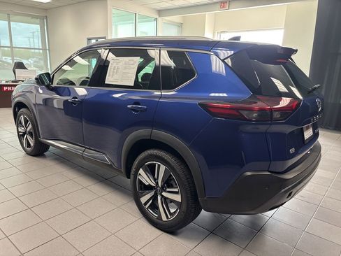 Used 2023 Nissan Rogue SL AWD/4WD image 7