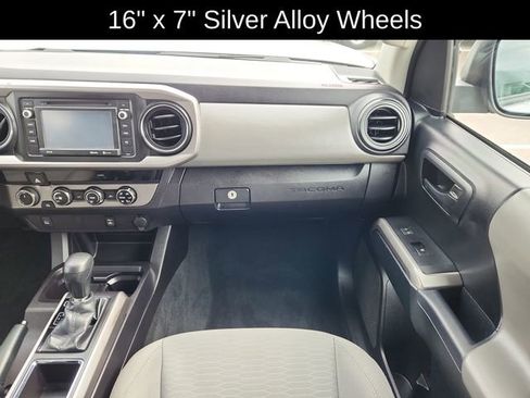 Used 2016 Toyota Tacoma SR5 w/ SR5 Appearance Package (SN) AWD/4WD image 23