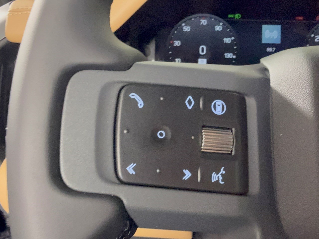 New 2026 Land Rover Defender 110 S AWD/4WD image 18