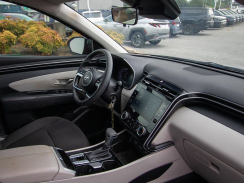 Used 2024 Hyundai Tucson SE FWD image 17