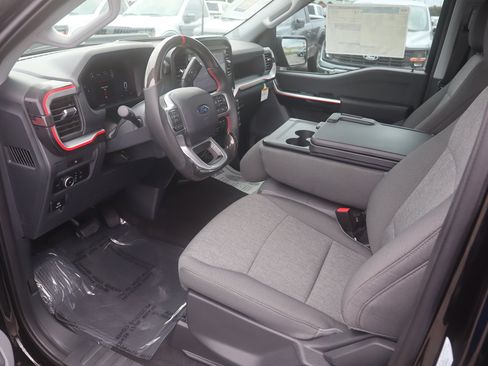 New 2025 Ford F150 XL w/ Equipment Group 103A High image 17