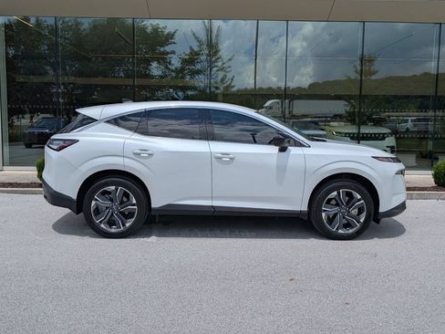 Used 2025 Nissan Murano SV FWD image 8